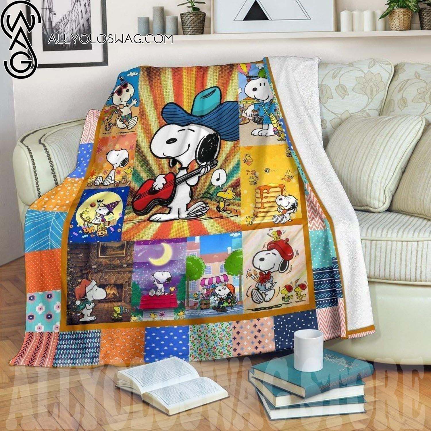 Funny Guitar Player Snoopy Full Print Fleece Throw Blanket Fan Gift Idea