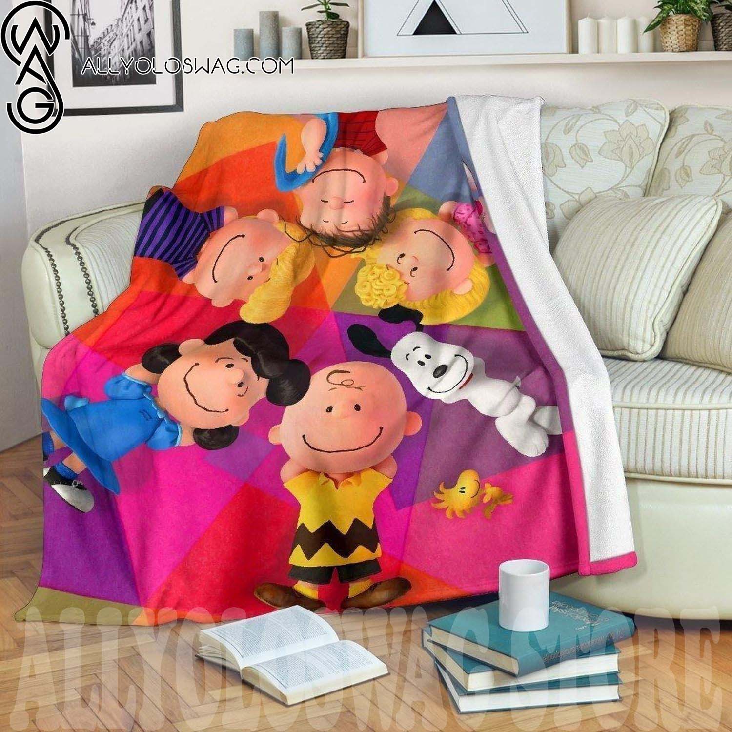 Snoopy Friends Full Print Fleece Throw Blanket Gift Idea